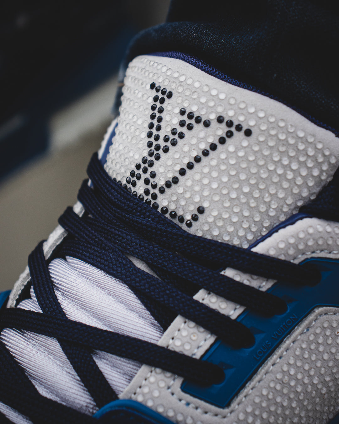 LV trainer