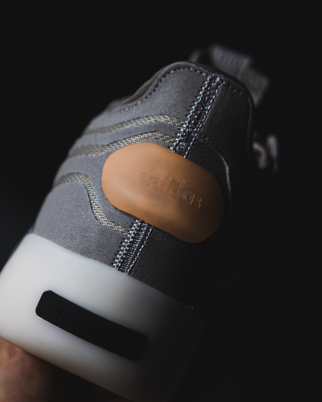 Athletics II "Putty Beige" de FEAR OF GOD x adidas