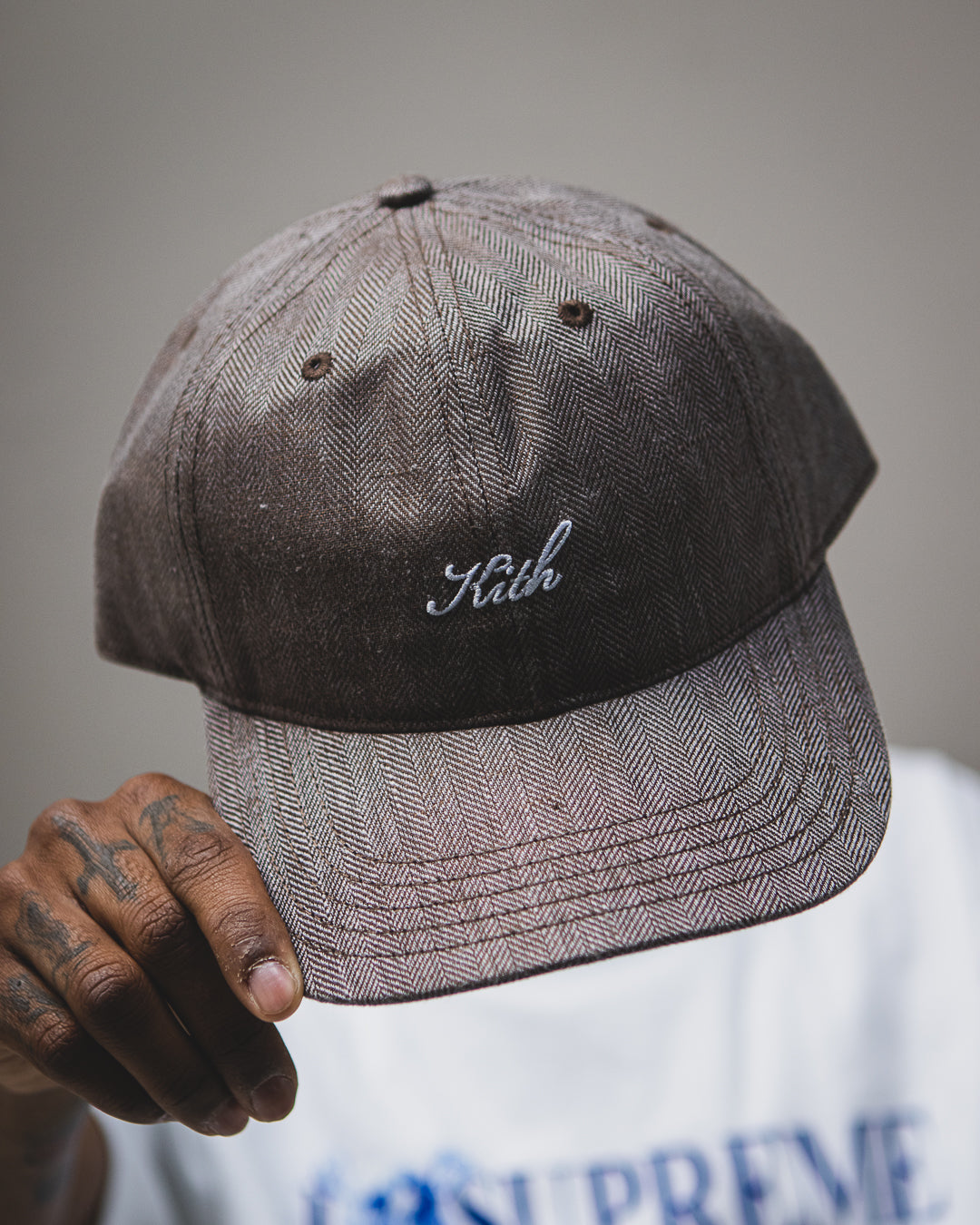 KITH HERRINGBONE SNAP AARON GRIS
