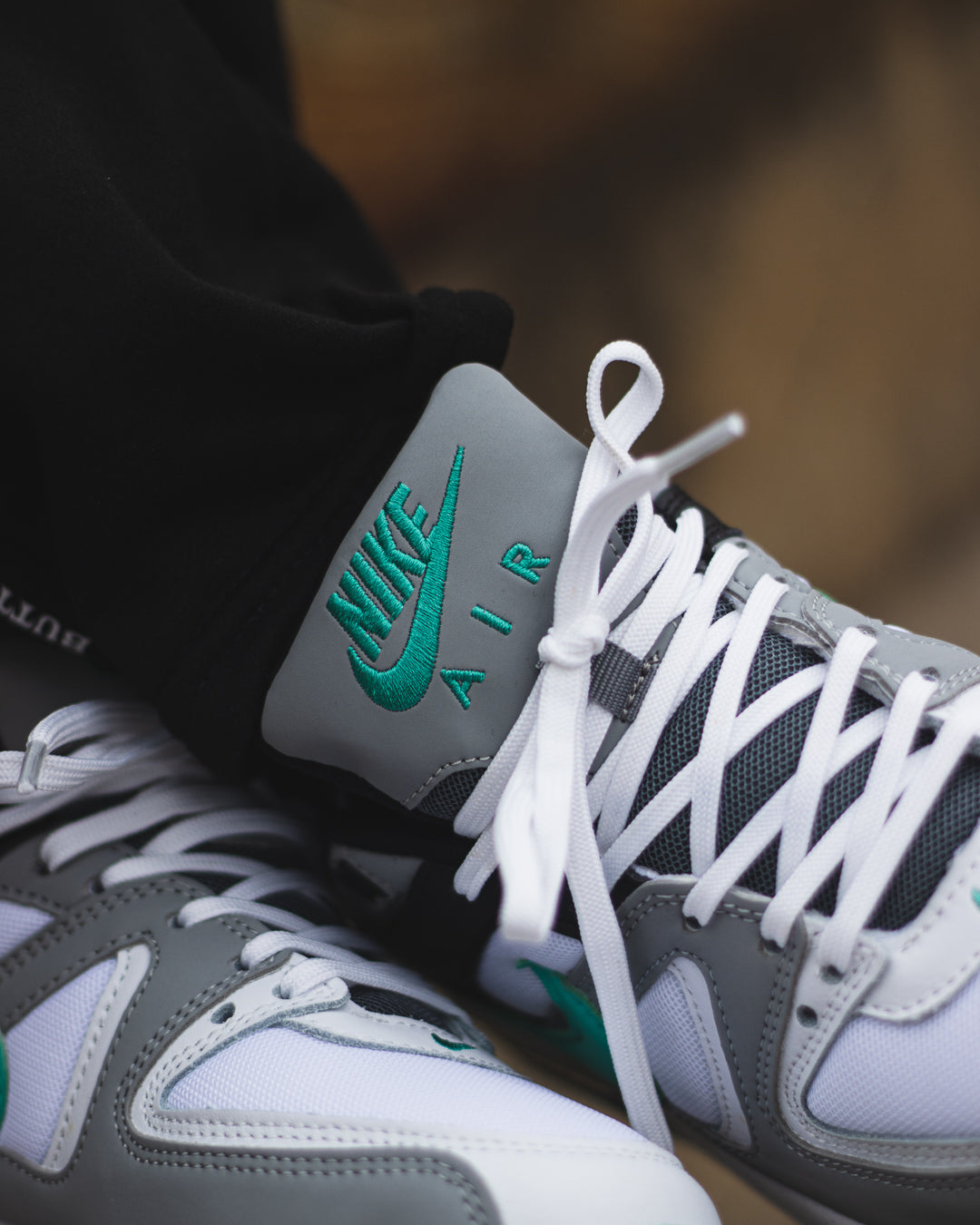 Nike air Max command white aurora green