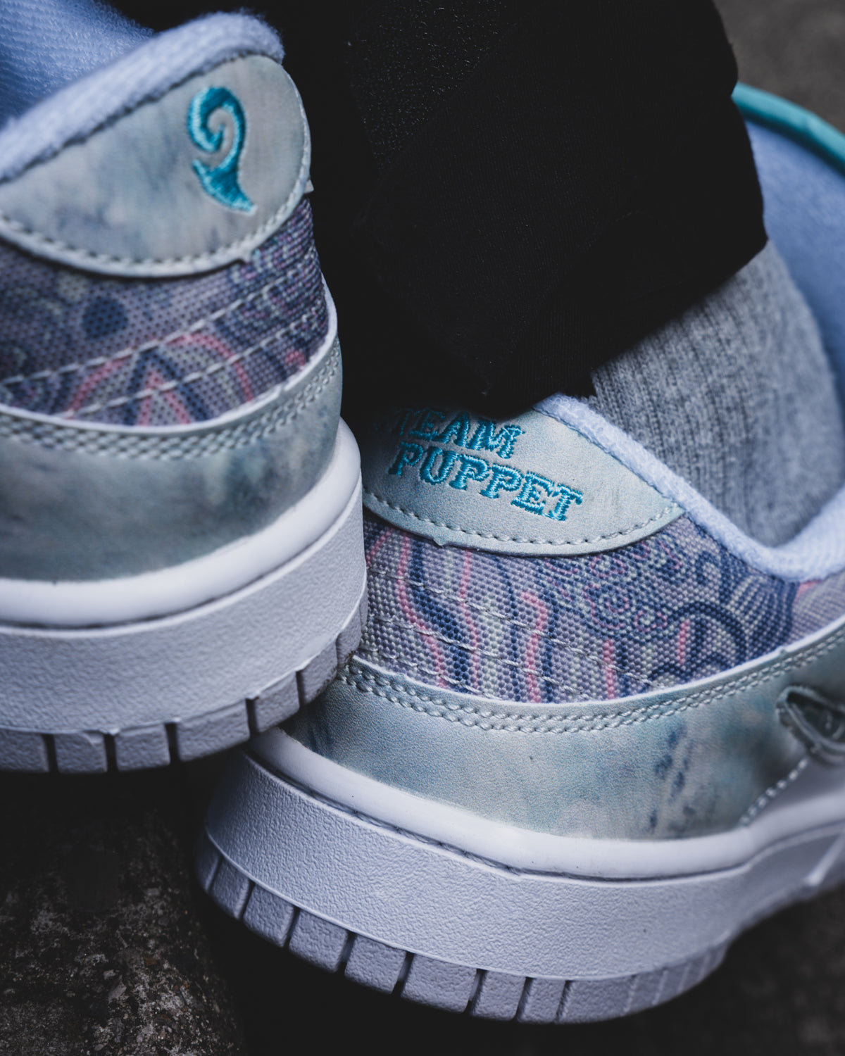 Nike SB Dunk Low Dragon
