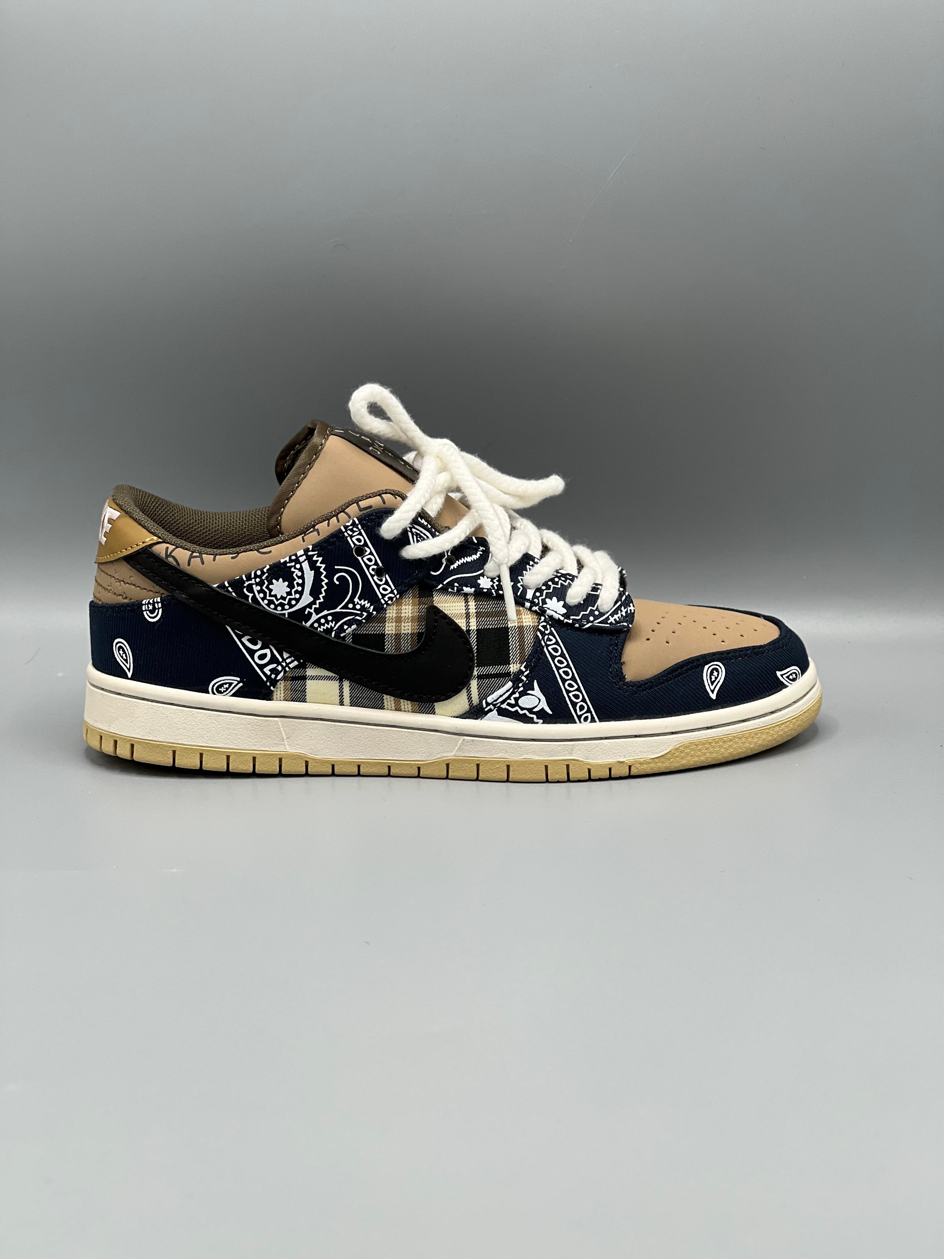 Travis Scott × Nike SB Dunk Lo 25.5cm Travis Scott × Nike SB Dunk  