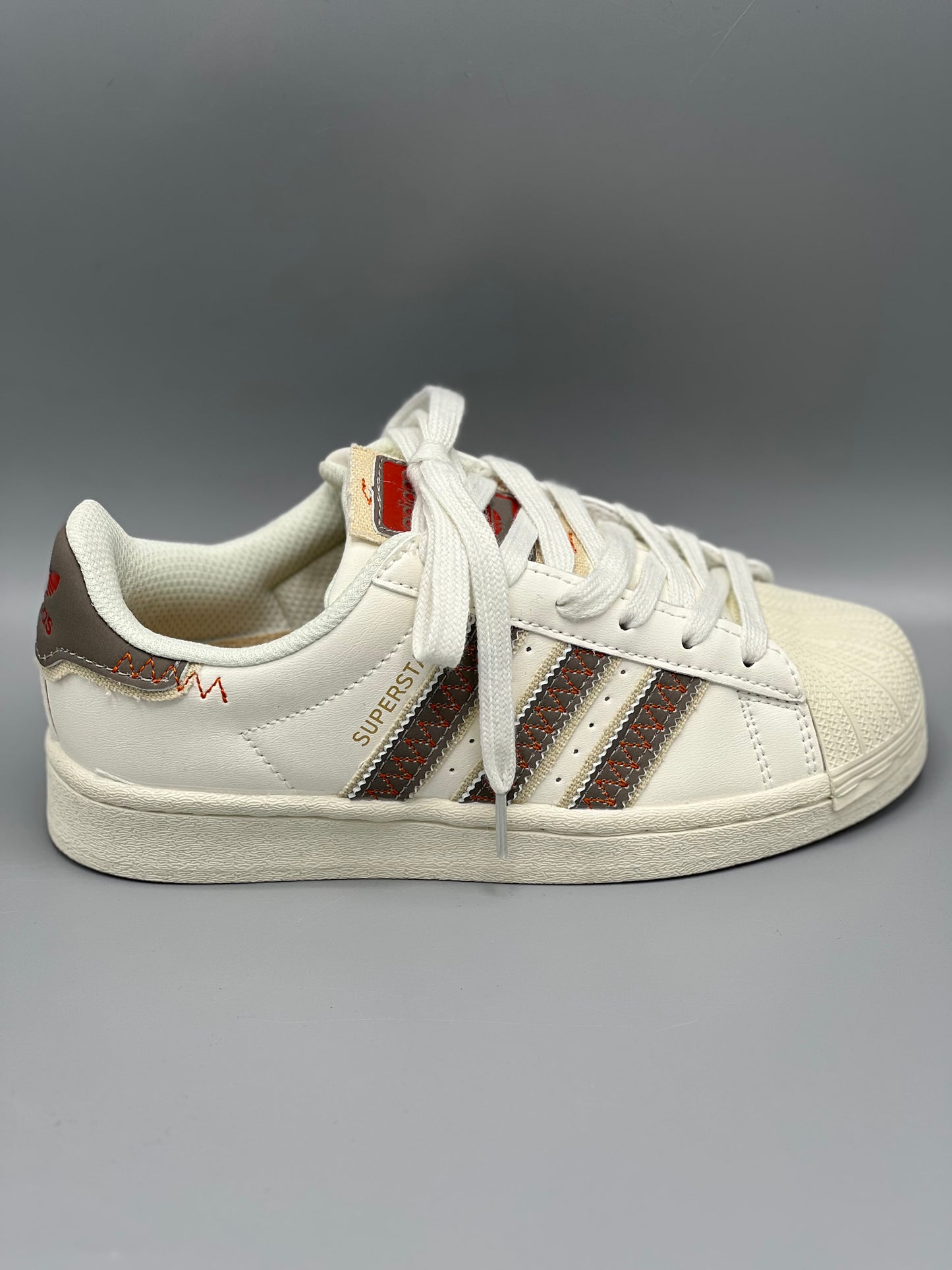 Adidas Superstar