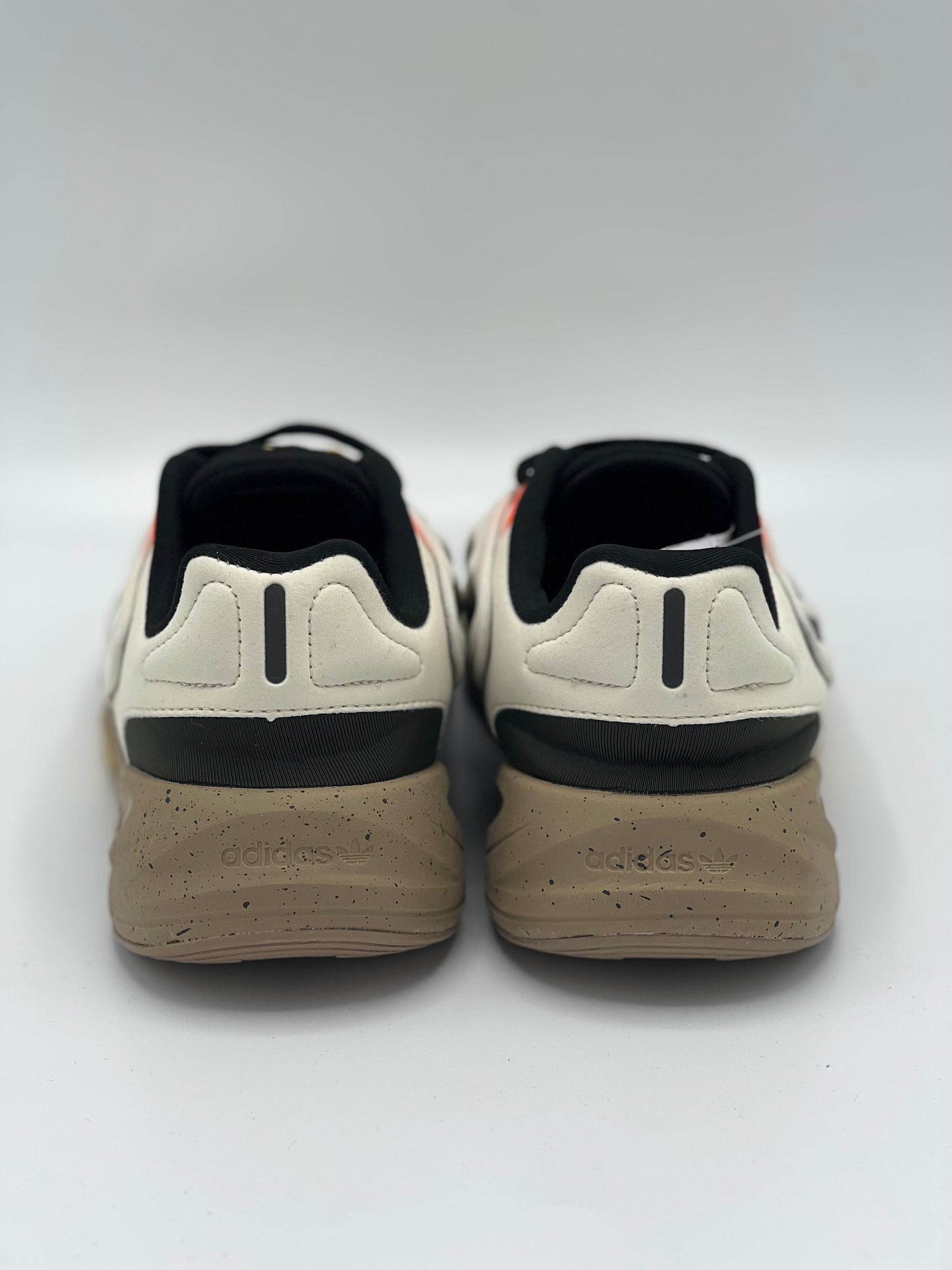 Adidas ozelia
