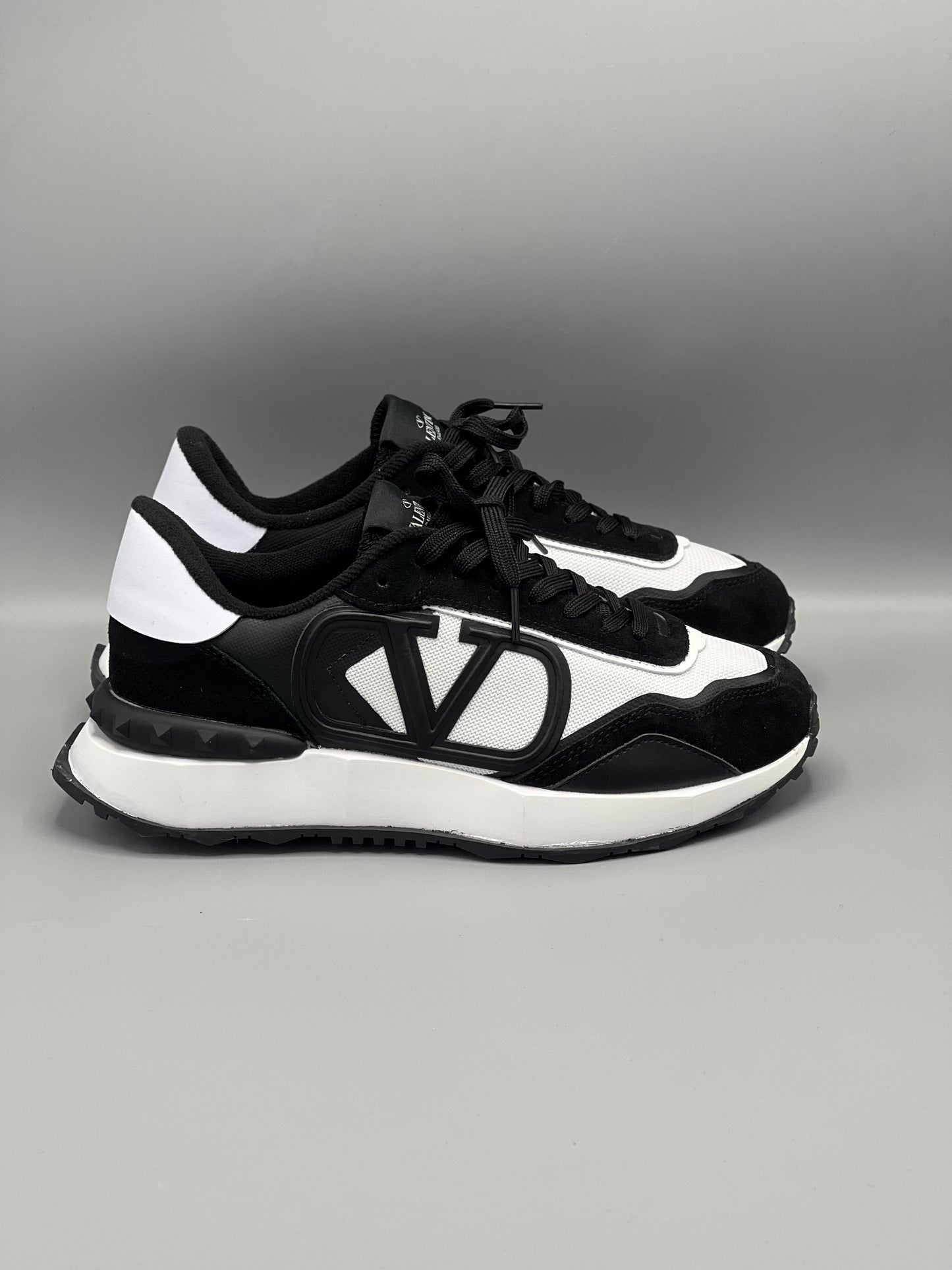 SNEAKERS VALENTINO
