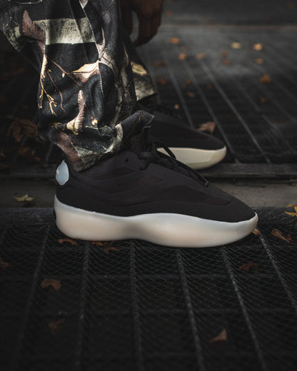 Athletics II Mid Night Brown de adidas x Fear of God