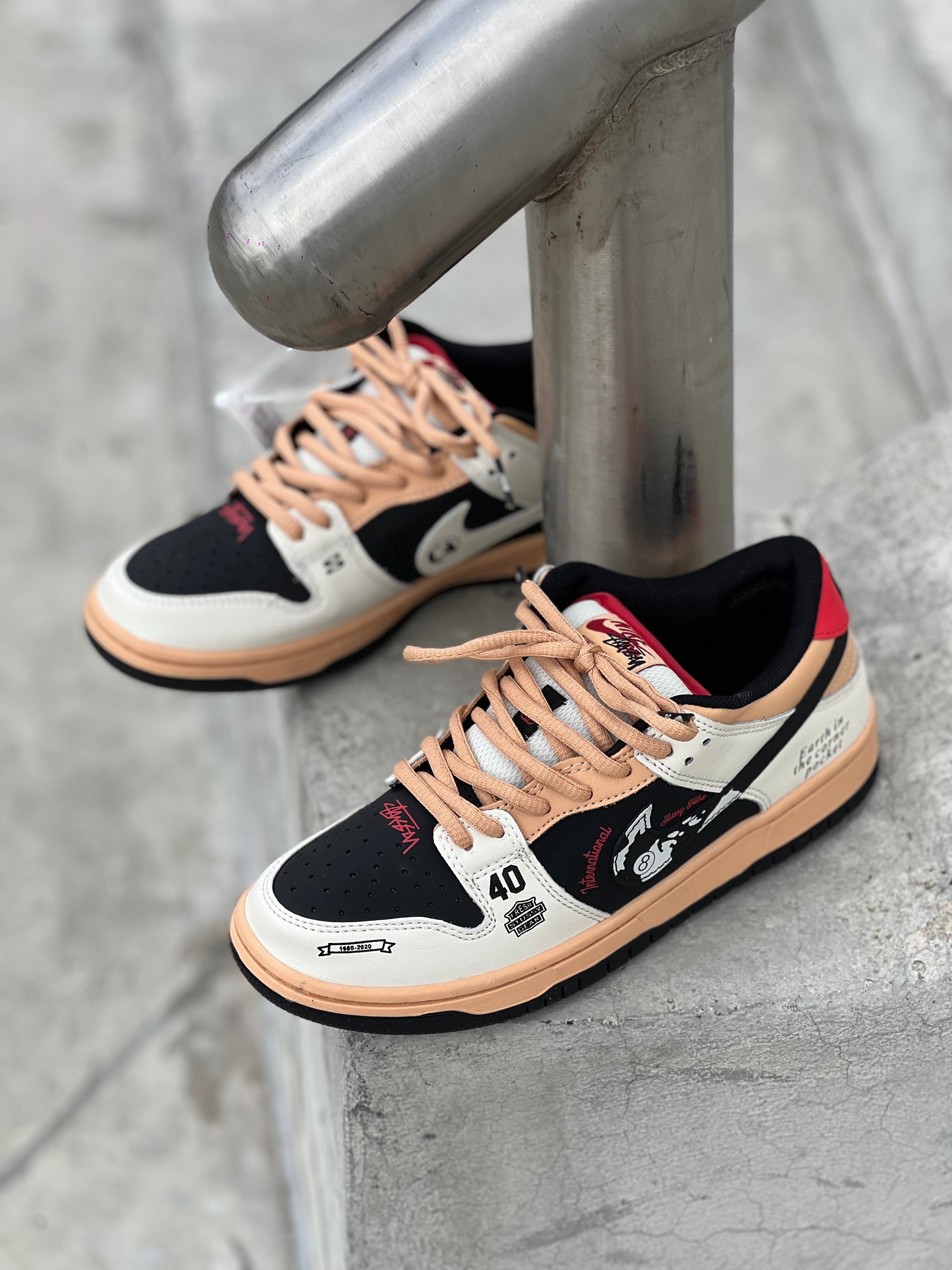 dunk low stussy edition