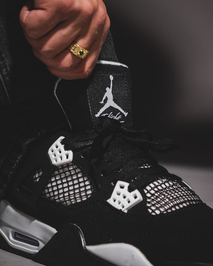 Air Jordan Retro 4