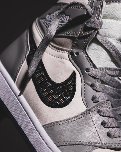 Air Jordan Retro 1 x Dior