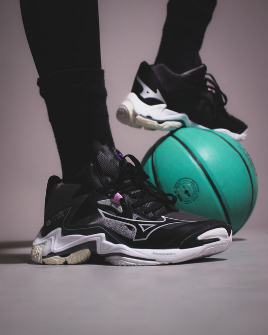 Mizuno Wave Lightning Z8