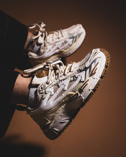 Off White be right back