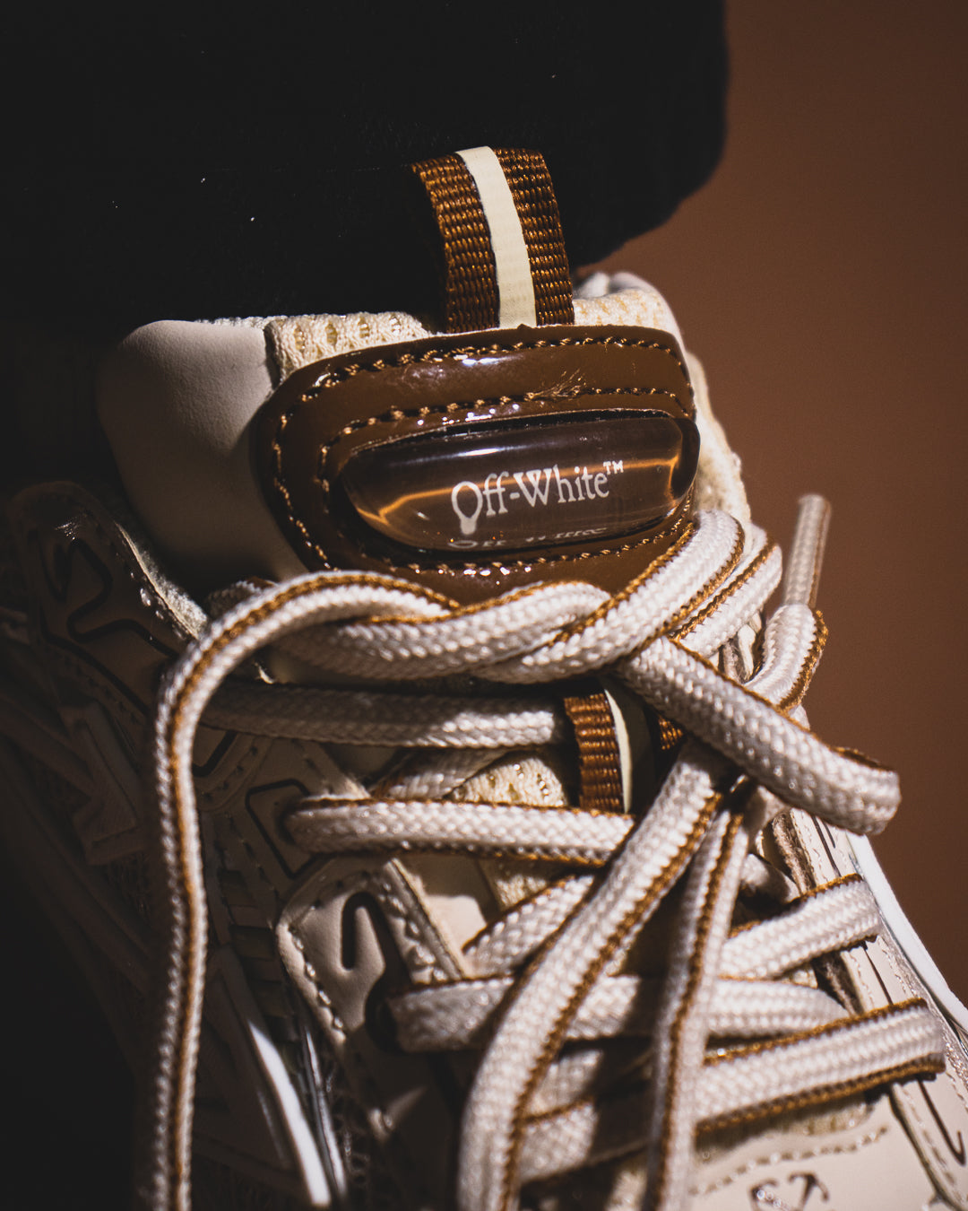 Off White be right back