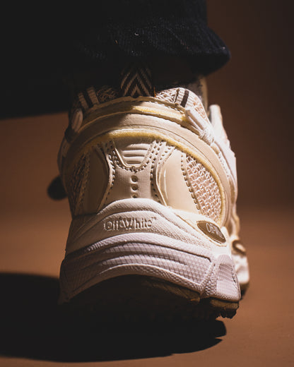 Off White be right back