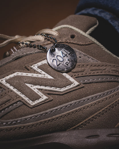 New Balance 204L