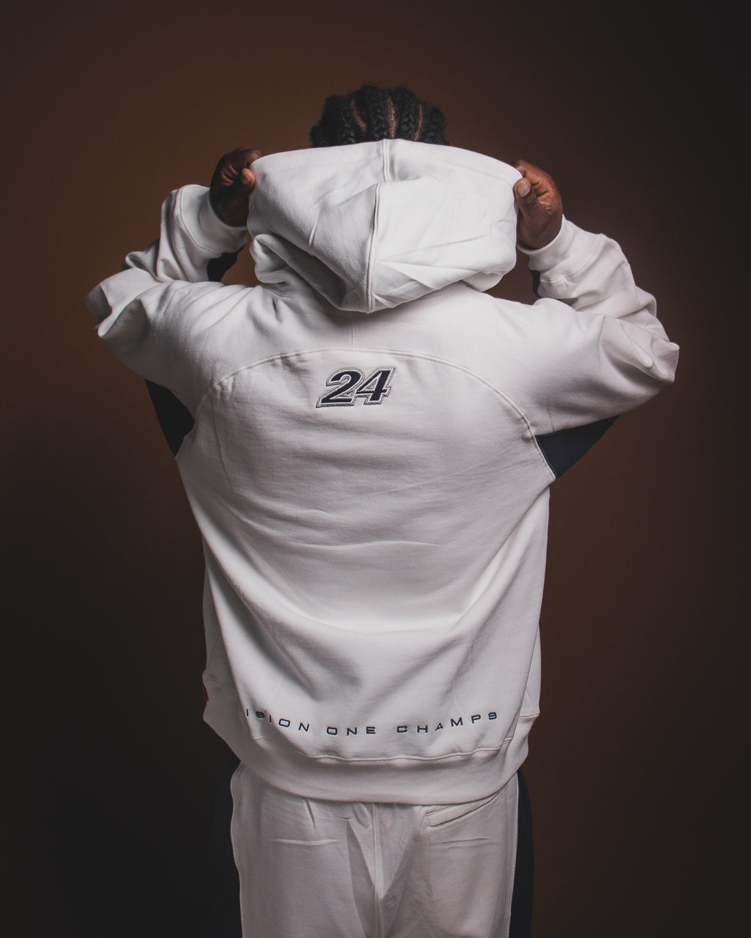 Buzo Supreme Division