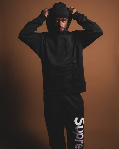 Buzo Supreme Satin Appliqué