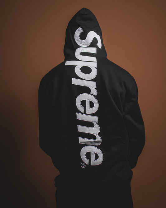 Buzo Supreme Satin Appliqué