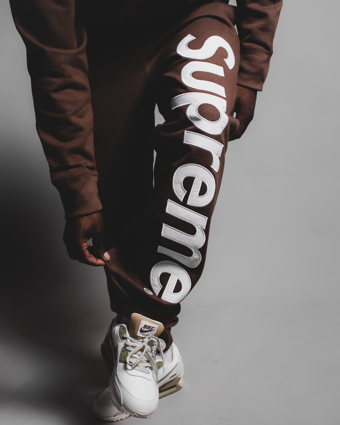 Pantalon Supreme Satin Appliqué