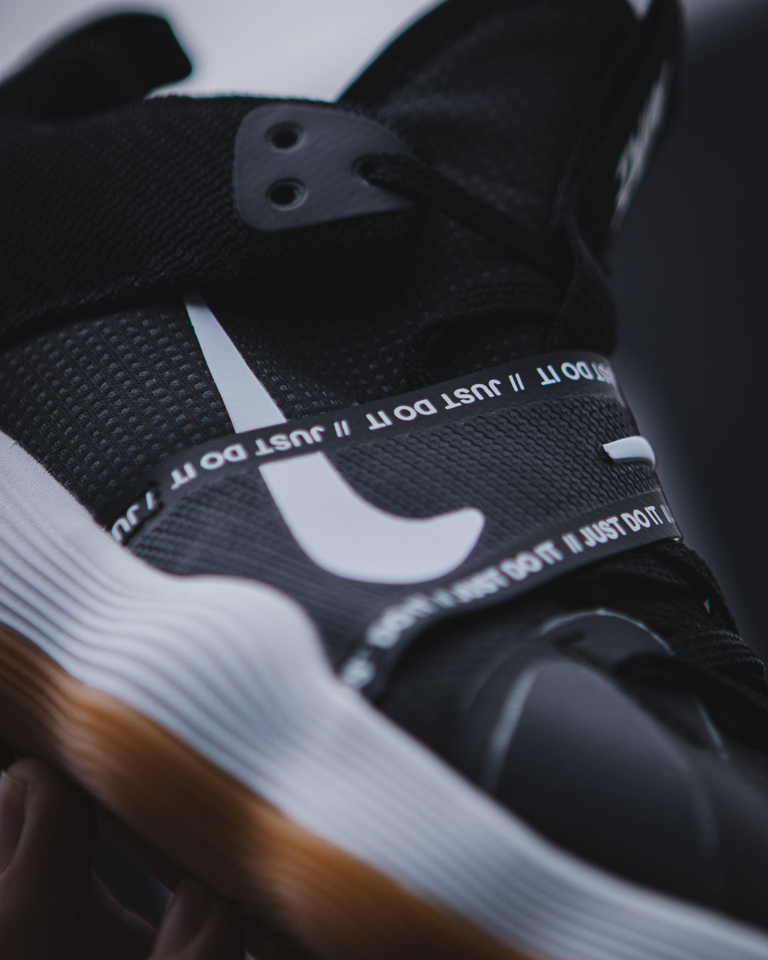 Nike Wmns React HyperSet 'Black Royal Gum'