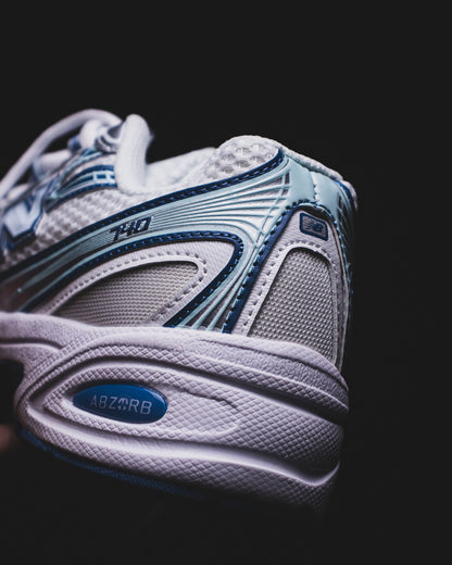 New Balance 740