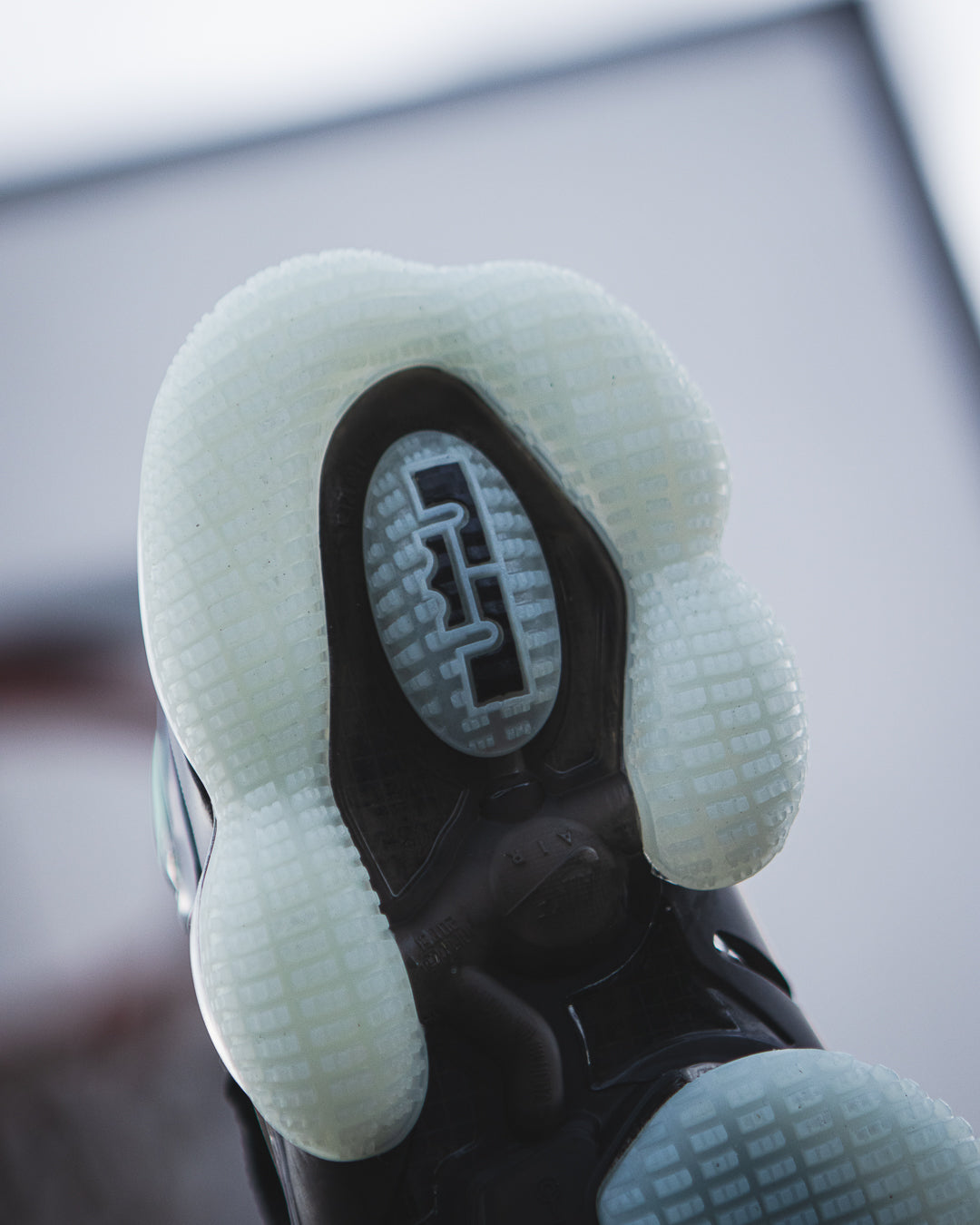 Nike LeBron 19 'Anthracite'