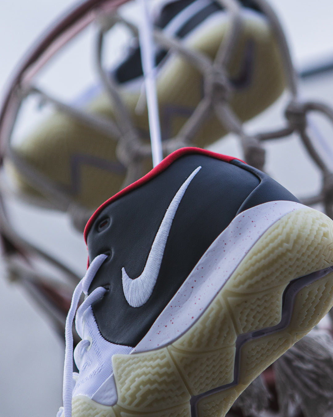 Nike Kyrie 4 White Black