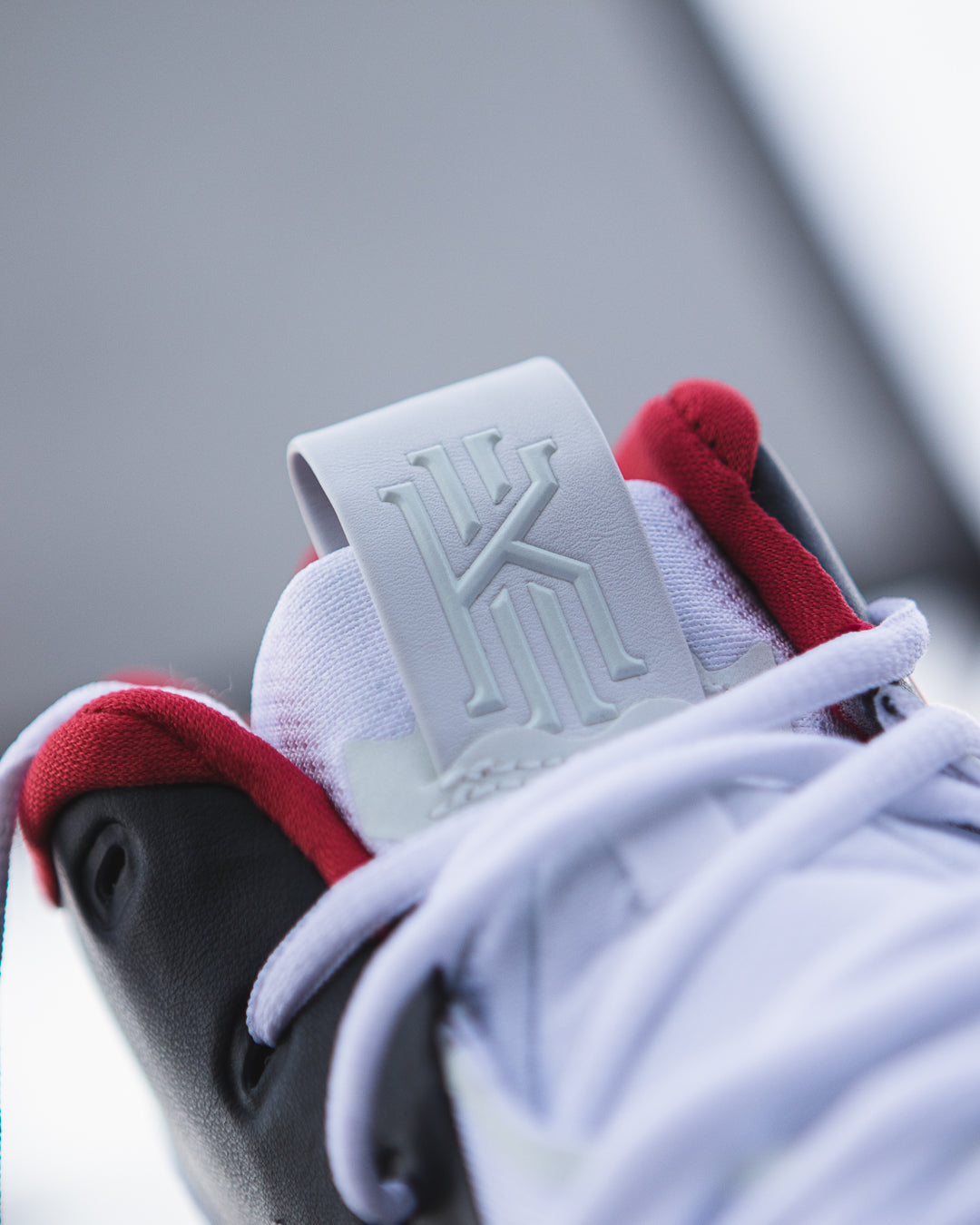 Nike Kyrie 4 White Black
