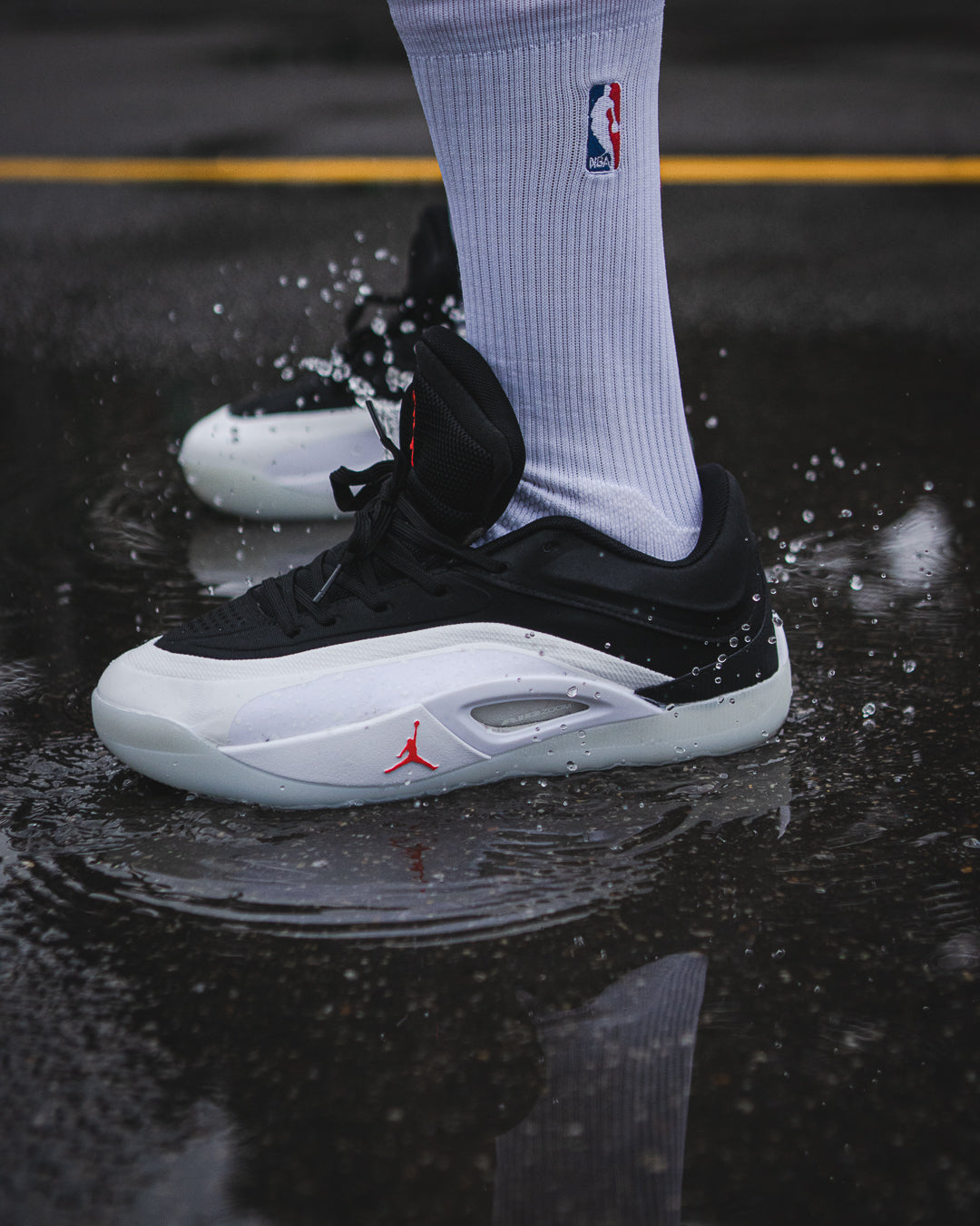Jordan Zion 4 Black White