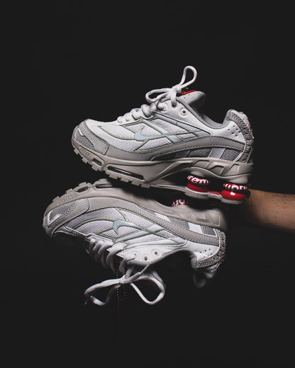 Nike Shox x Supreme