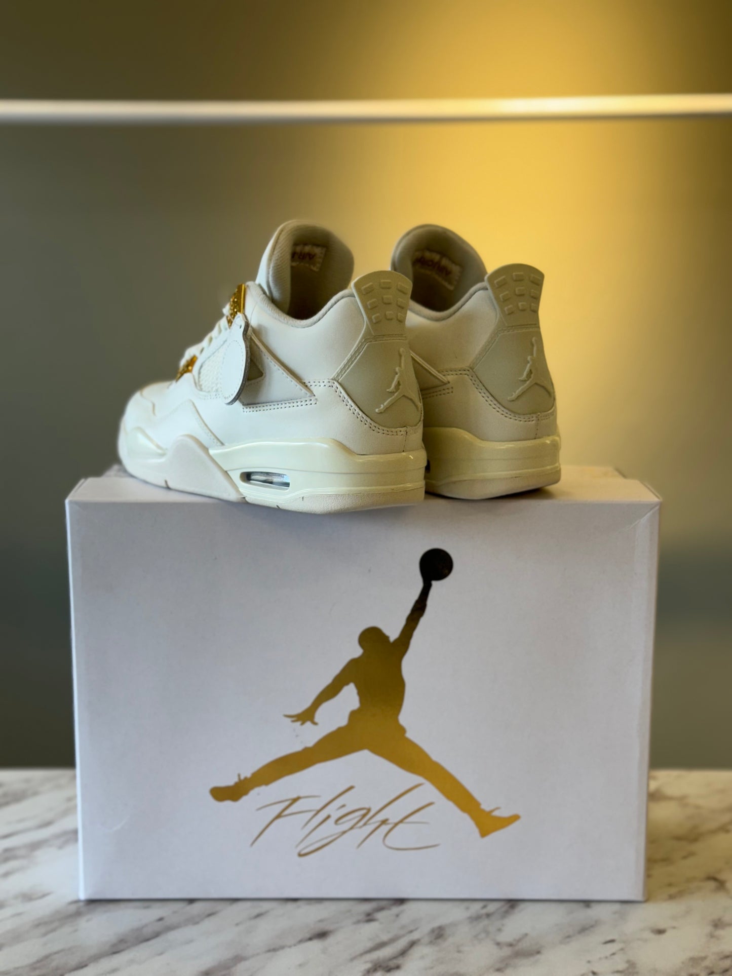 Air Jordan retro 4 metallic gold