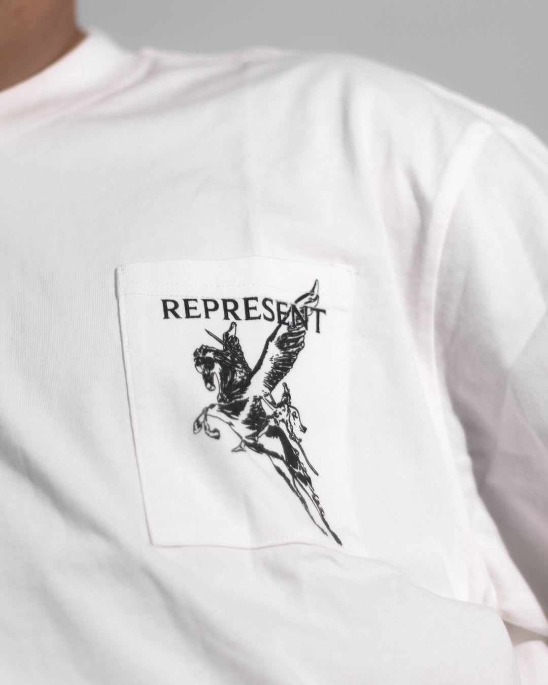 Camiseta represent