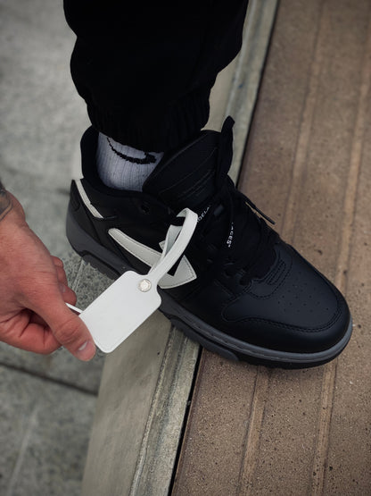 Off White out of office