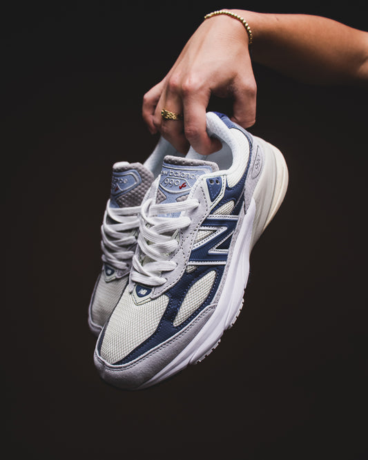 New Balance 990 v6