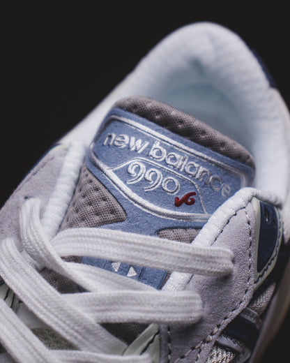 New Balance 990 v6