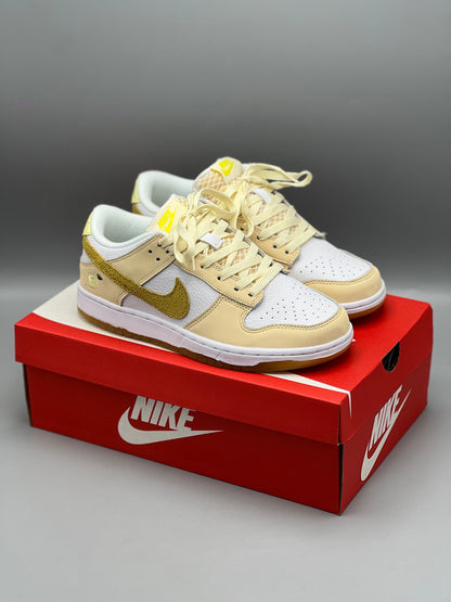 NIKE DUNK LOW LEMON DROP