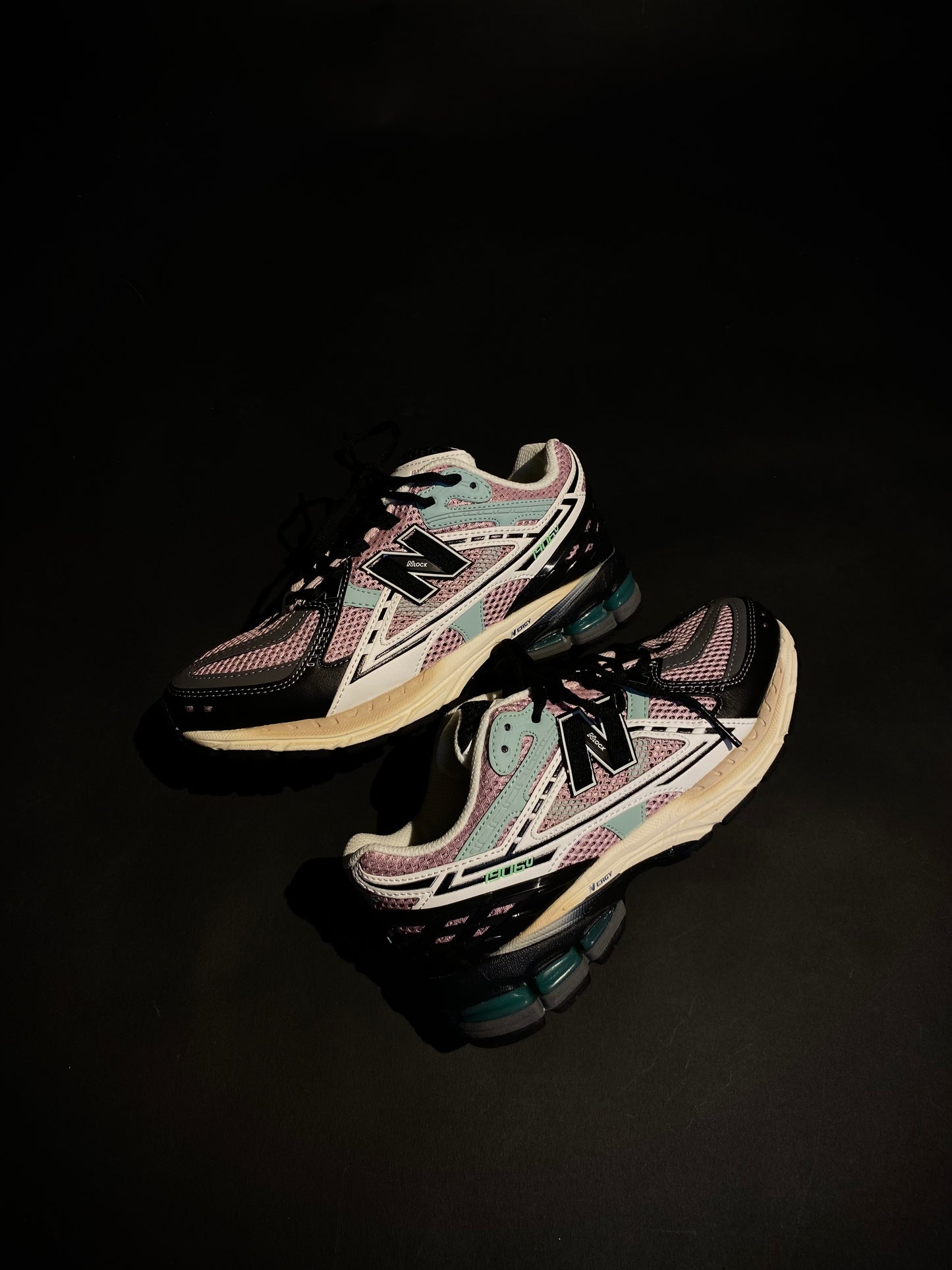 New Balance 1906U