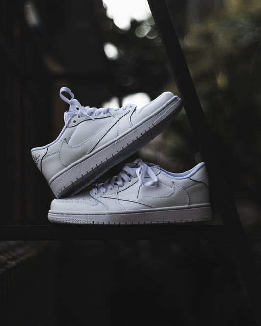 Air Jordan 1 low travis scott “white party”