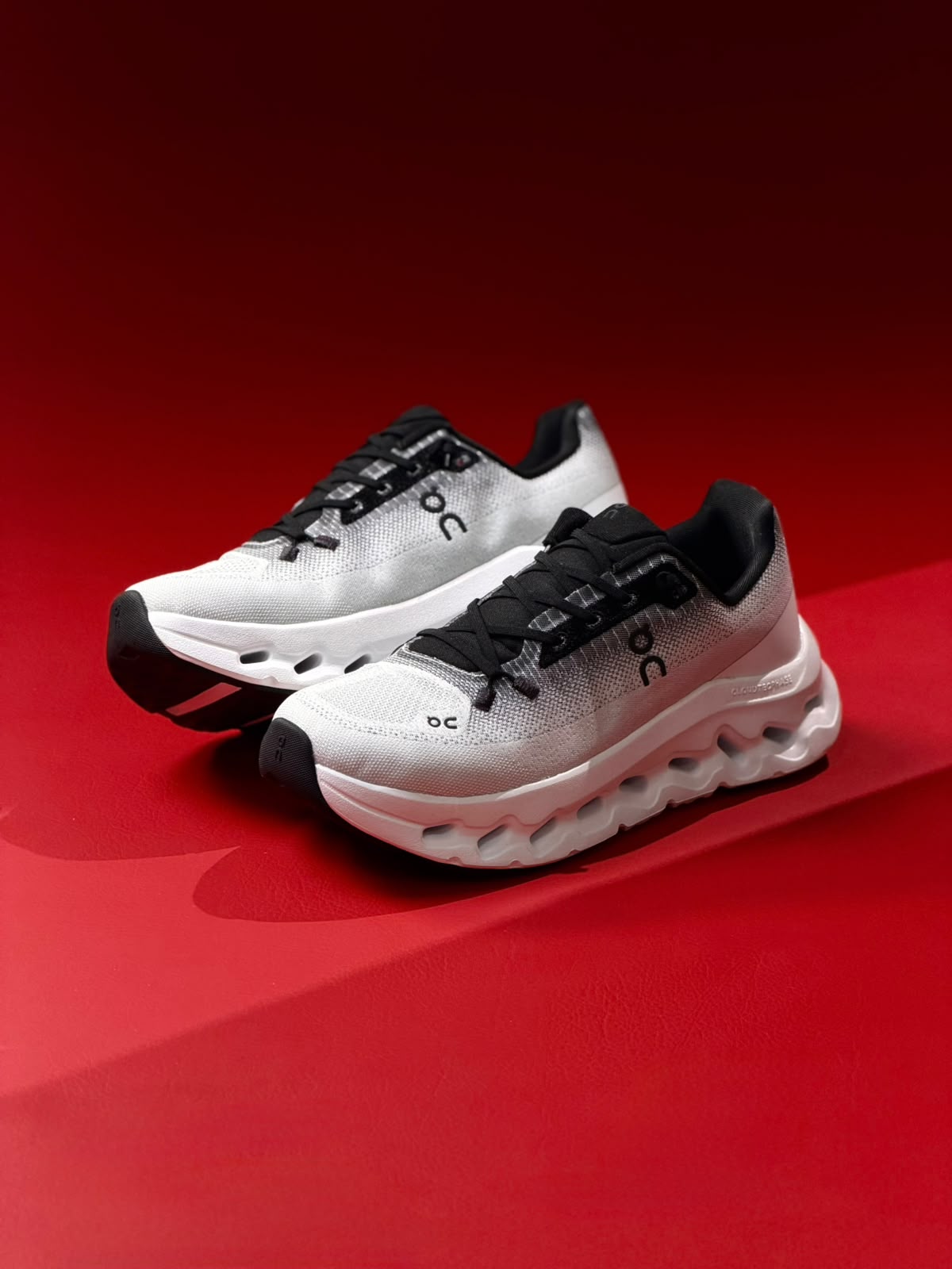 On Running Cloudtilt Grey/Black