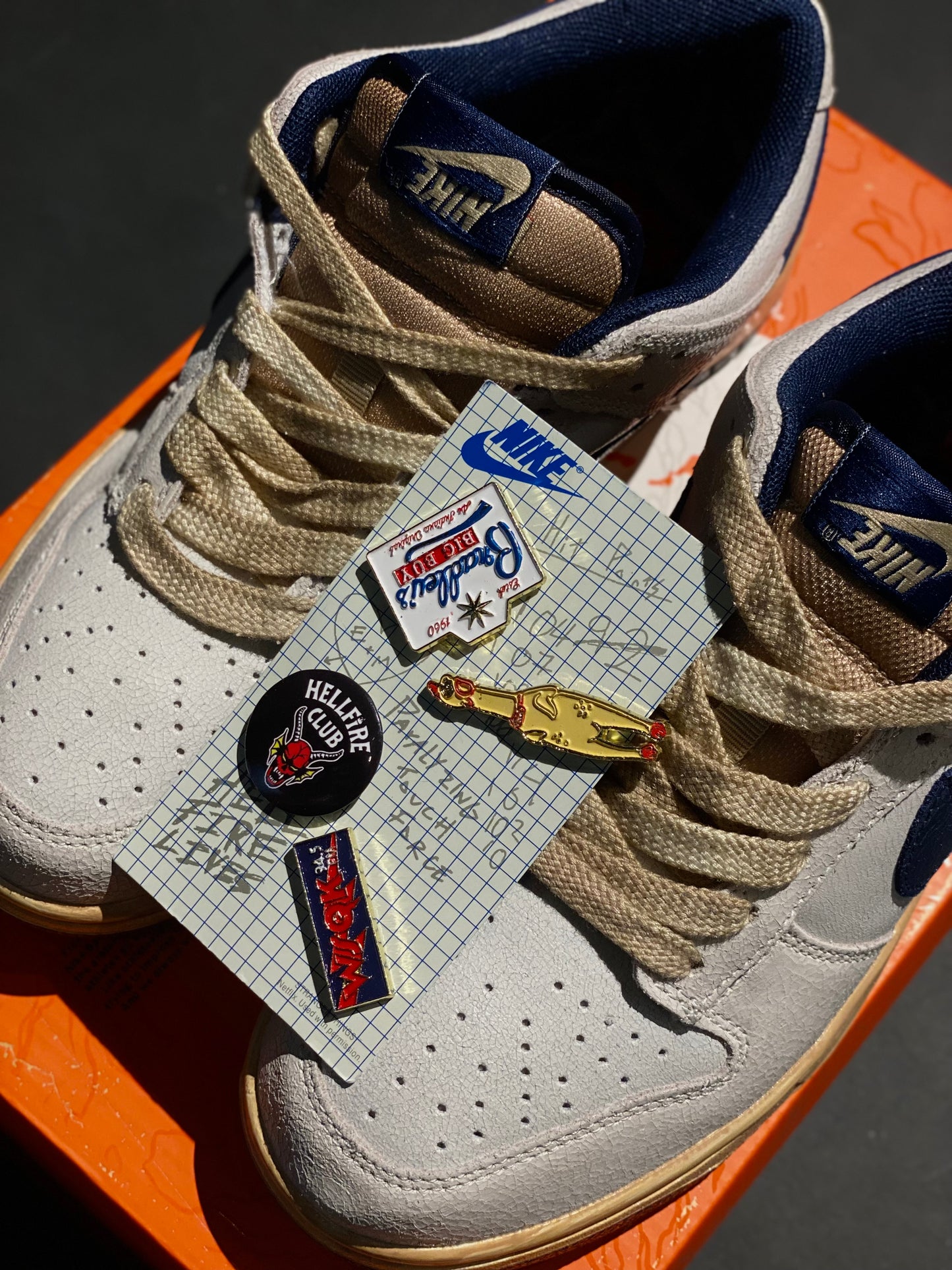 Nike sb dunk x stranger things