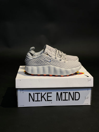 Nike mind 002