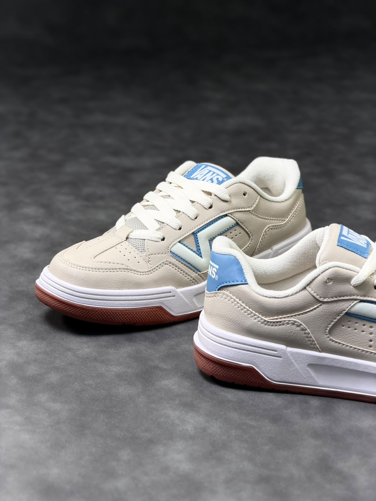 Vans Upland Beige/Baby Blue