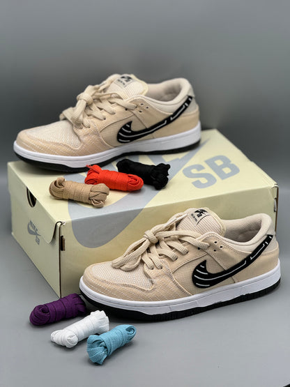 NIKE DUNK LOW SB [ALBINO & PRETO]