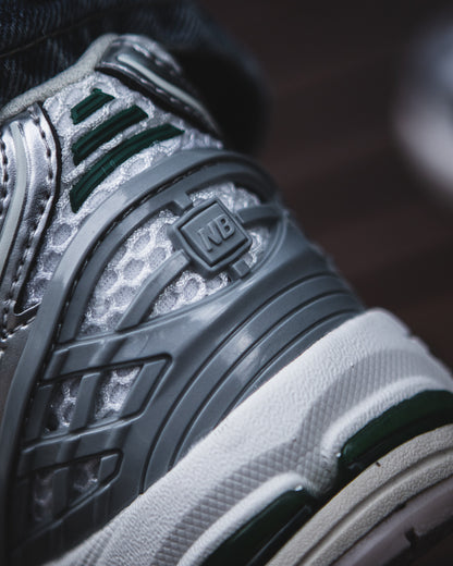 New balance 1906 R