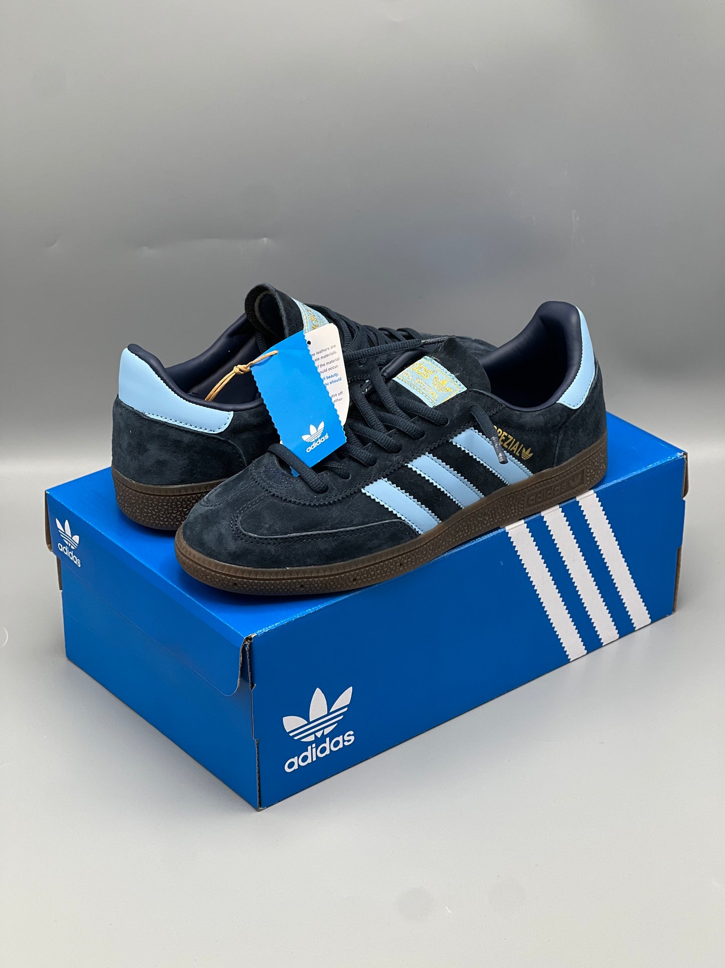 Adidas spezial