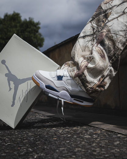 Air Jordan retro 4 SB navy
