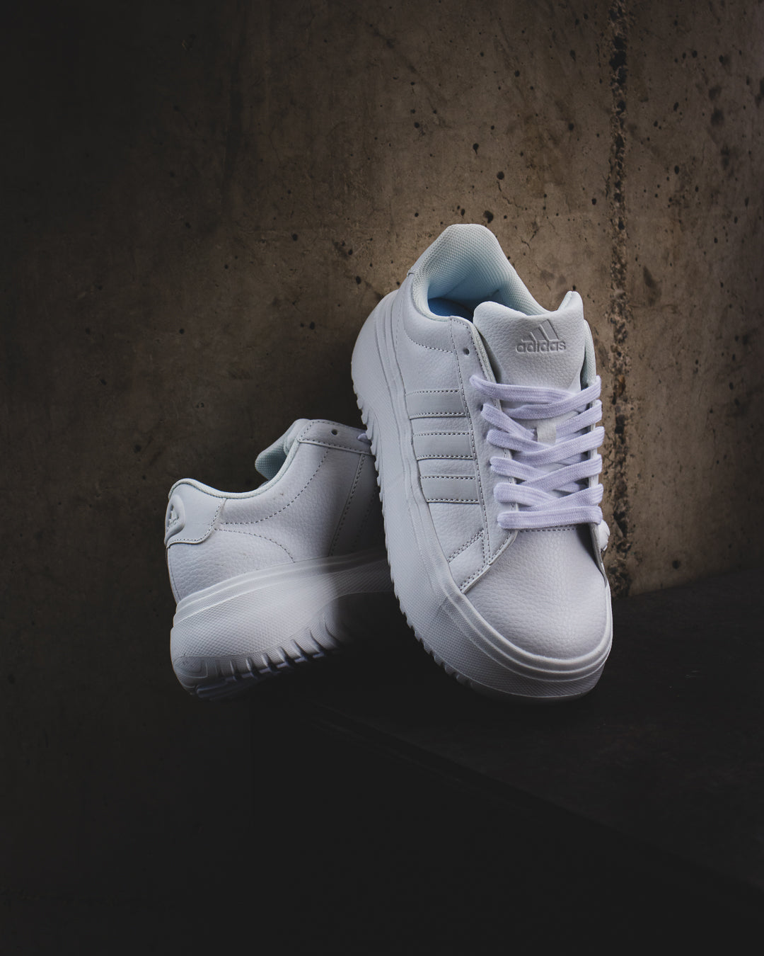 Adidas grand court