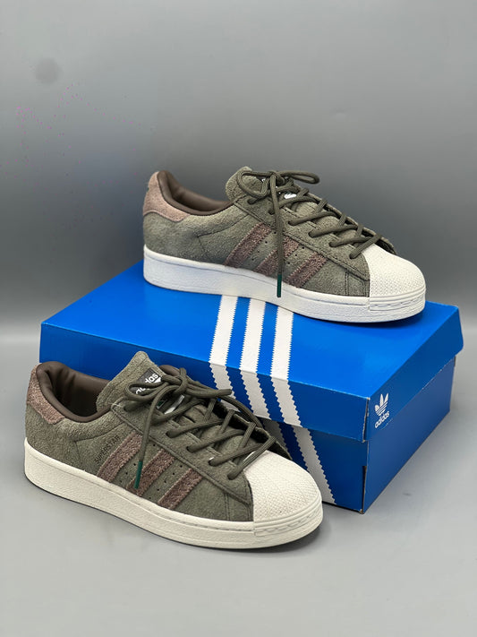 Adidas Superstar