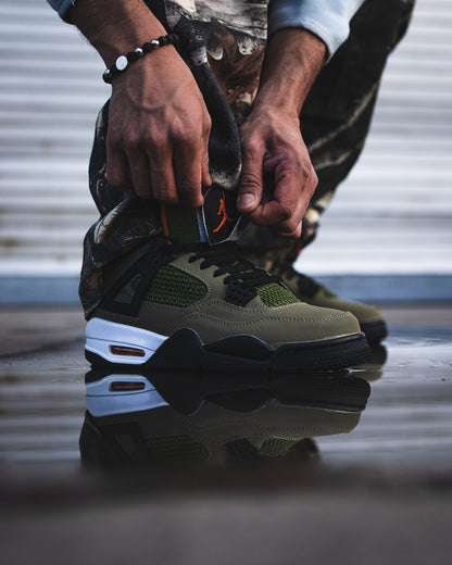 Air Jordan retro 4 x undefeated