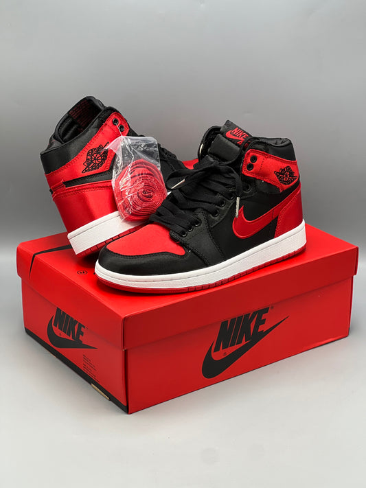 Nike Air jordan retro 1 satin bred