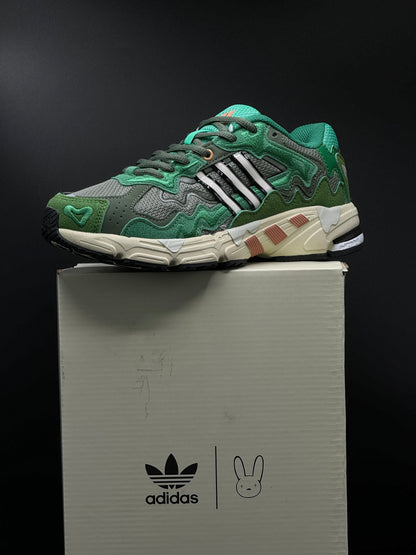 Adidas Response CL green de adidas x Bad Bunny